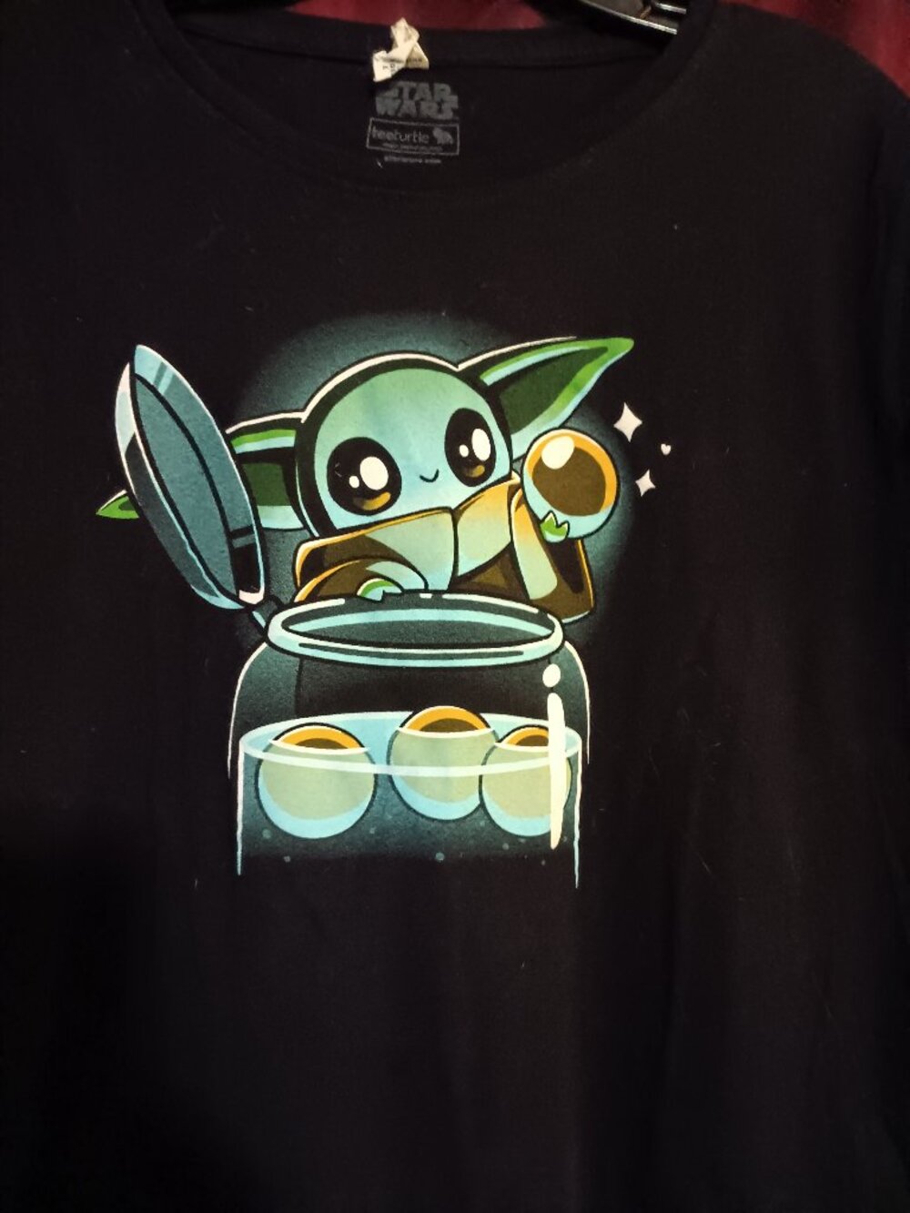 Star Wars Grogu having snack ladies size Large T Shirt
